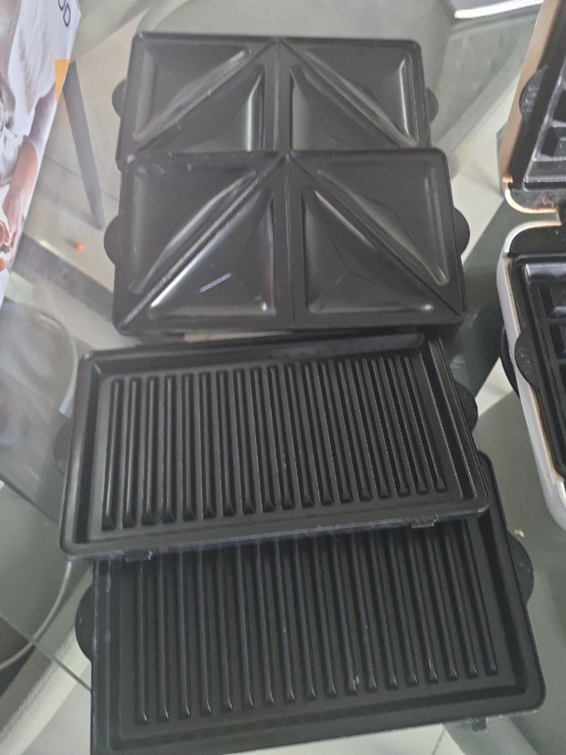 Kenwood 3in1, tostaer, waffle maker in working Condition, TV & Home