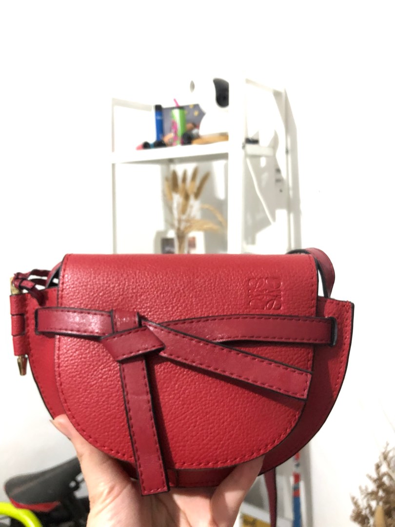 Loewe mini sale gate red