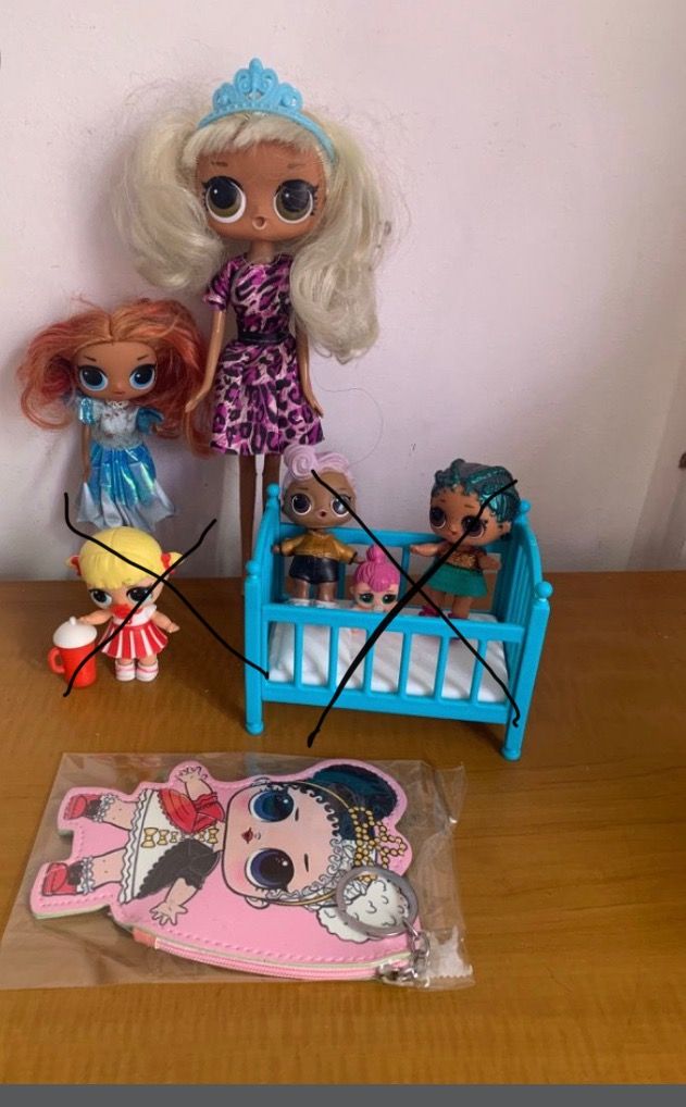 Lol dolls bed hotsell