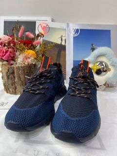 (Category: ) located in . Submitted by Neverfull_Luxury_Accessories (Listing ID 1209489910, Image 1). Description: .