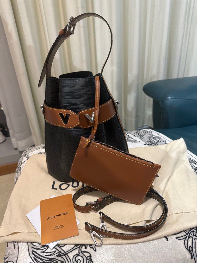 Louis Vuitton Twist Bucket Cuir Épi Noir - IconPrincess