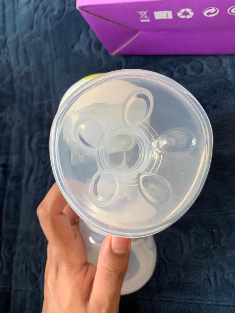 Luma Latch Manual Breast Pump, Babies & Kids, Nursing & Feeding