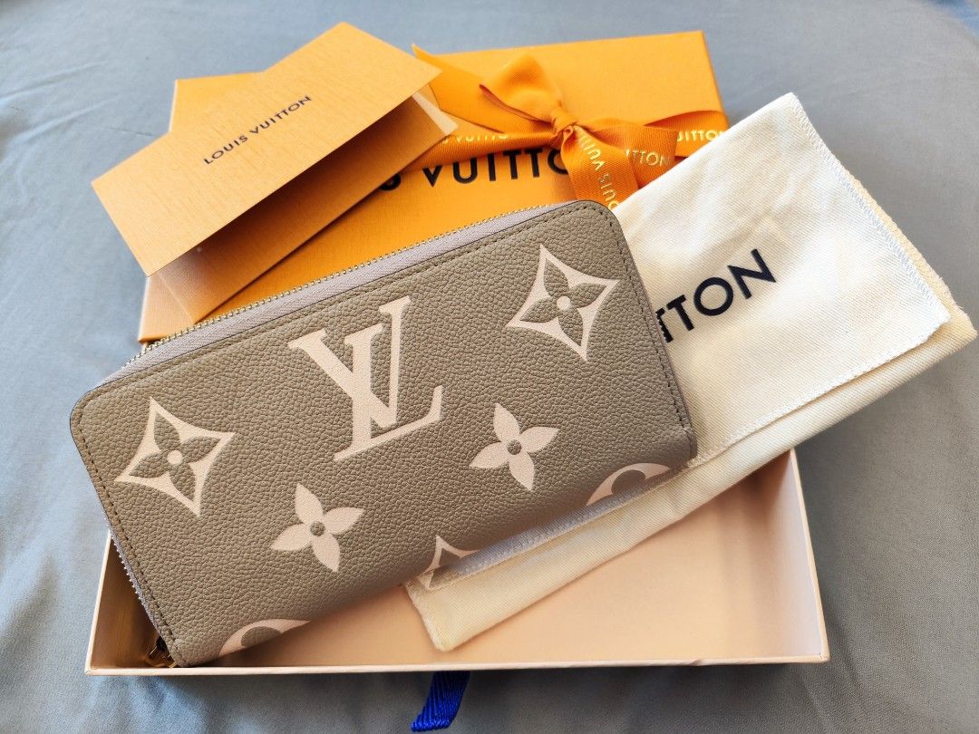 LV ON THE GO WALLET FOR SELL 100% ORIGINAL, Luxury, Bags & Wallets