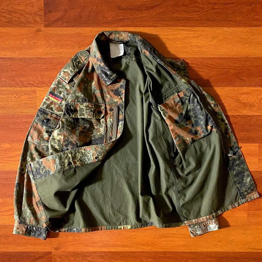Military uniform of the Bundeswehr military german army vintage jacket ...