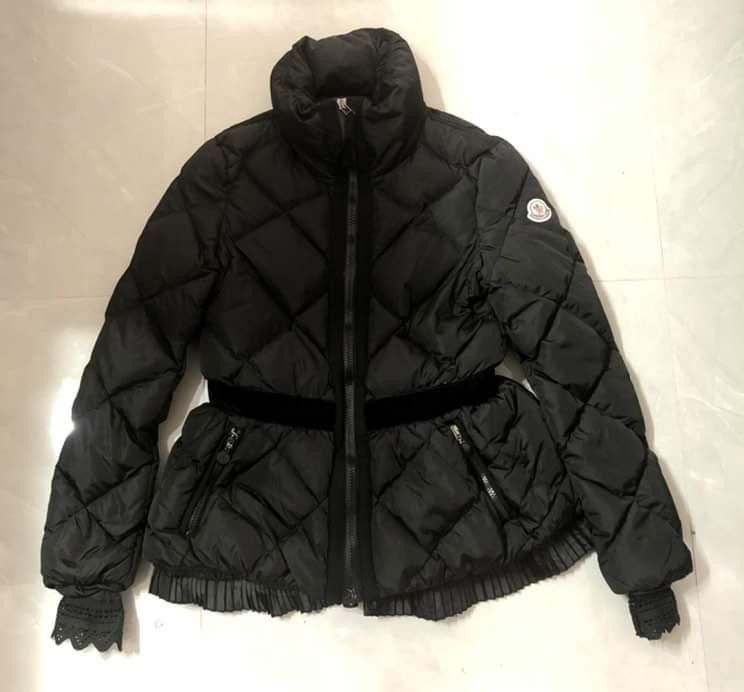 Moncler mary sale
