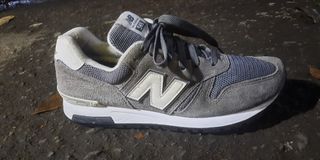 Nb 565