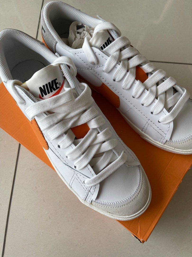 Nike blazer low sneaker white/ fuel orange sales