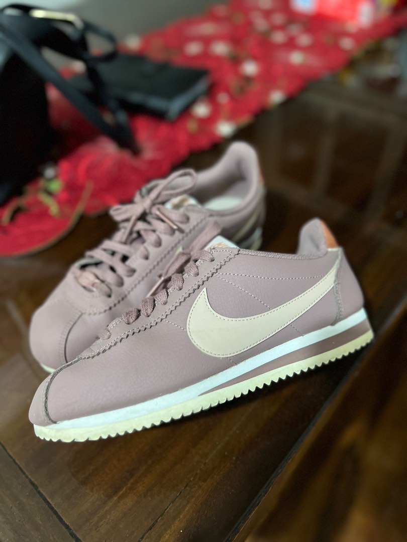 mauve cortez