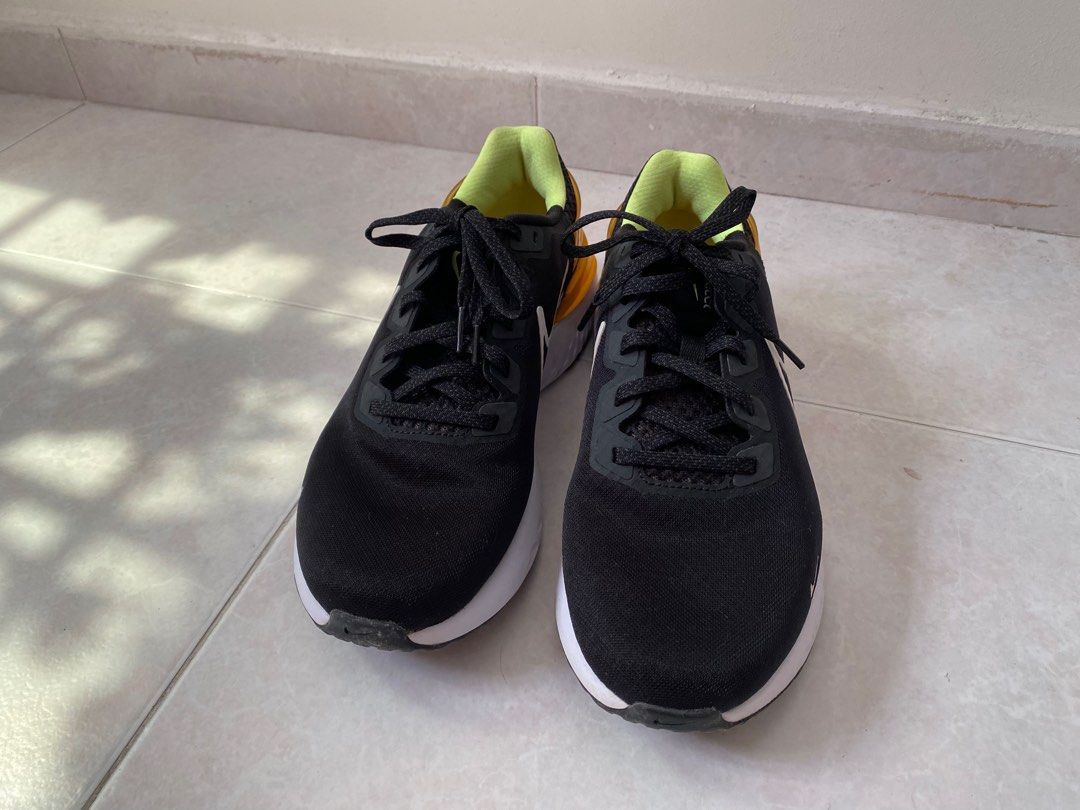 nike legend react 43