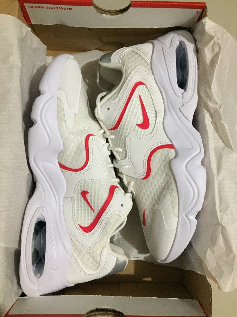 NIKE Original shoes Women, Women's Fashion, Footwear, Sneakers on Carousell