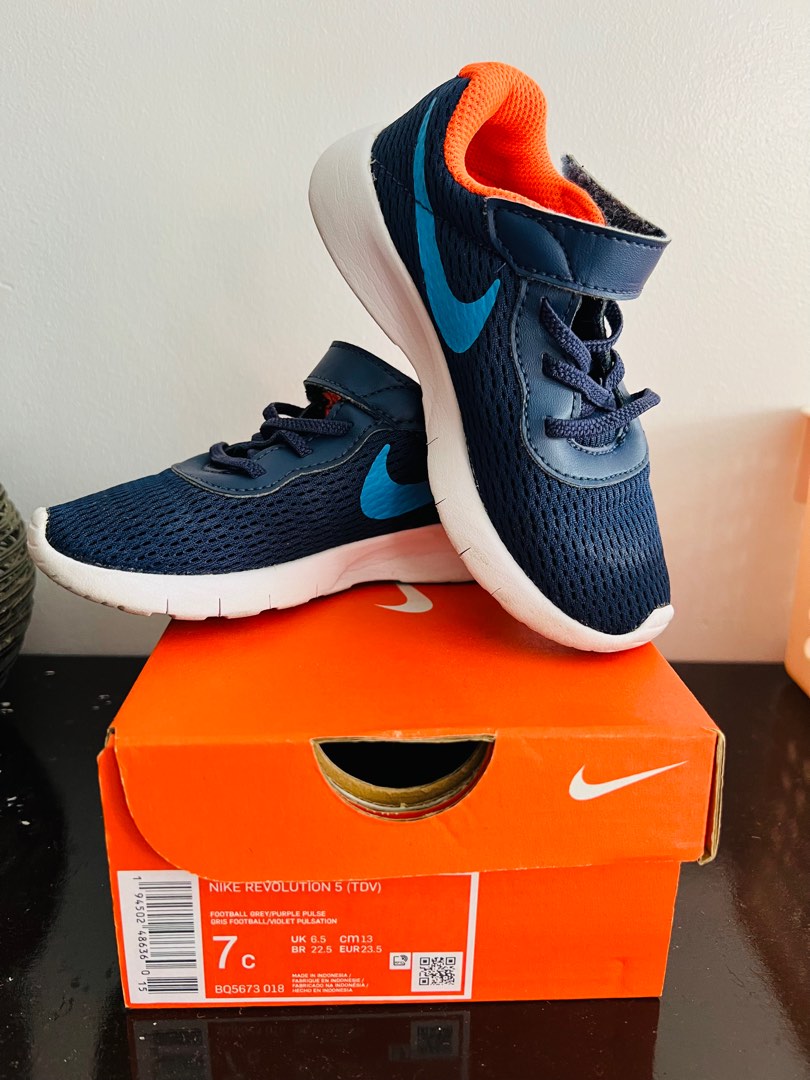 Original Nike shoes, Babies & Kids, Babies & Kids Fashion on Carousell