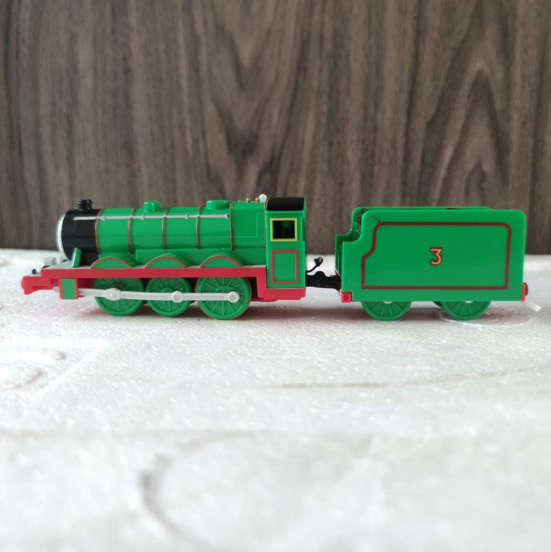 Original TOMY Henry Thomas Friends