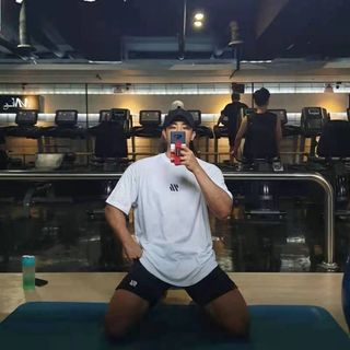 Mens gym wear sale top