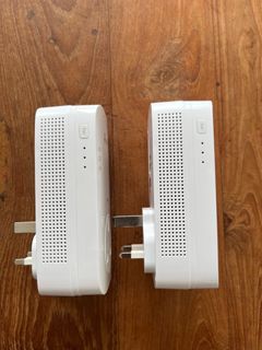 Passthrough 2 port powerline adapters TP Link
