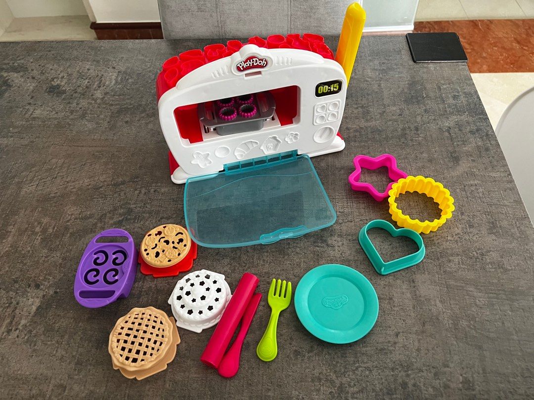 Four magic play doh 2025