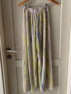 Preloved pleats bangkok