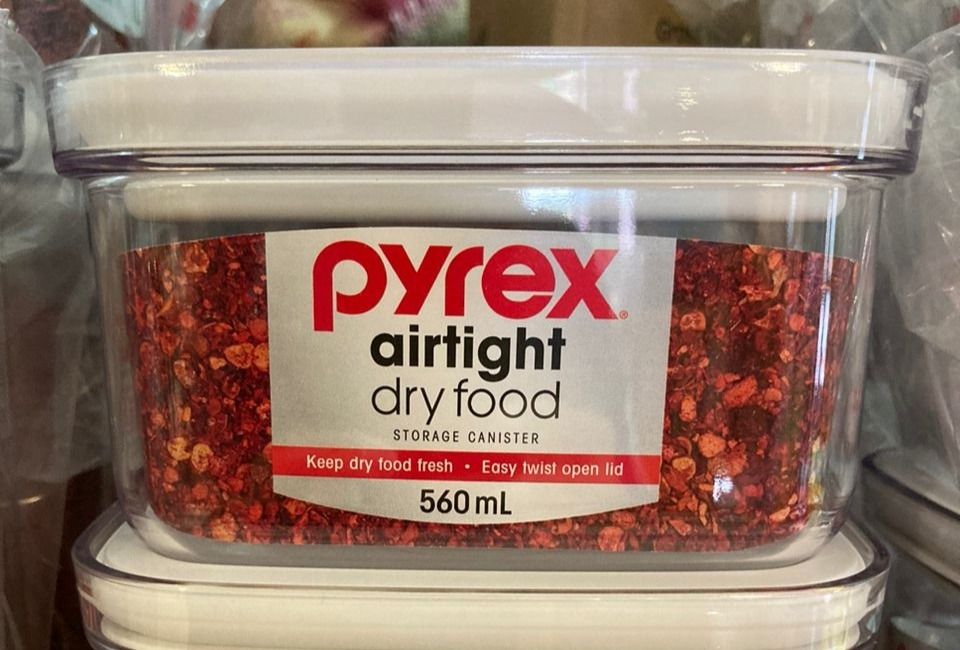 Pyrex Airtight Dry Food Storage Canister 560ml, Furniture & Home Living, Kitchenware & Tableware