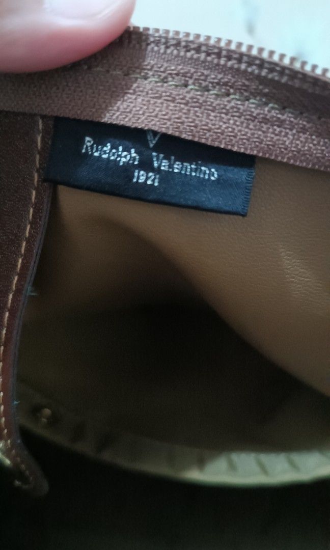 Rudolph valentino 1921, Women's Fashion, Bags & Wallets, Shoulder Bags