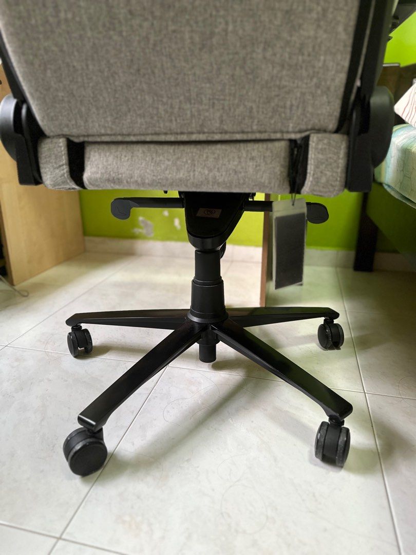 Cookies and cream gaming chair clearance
