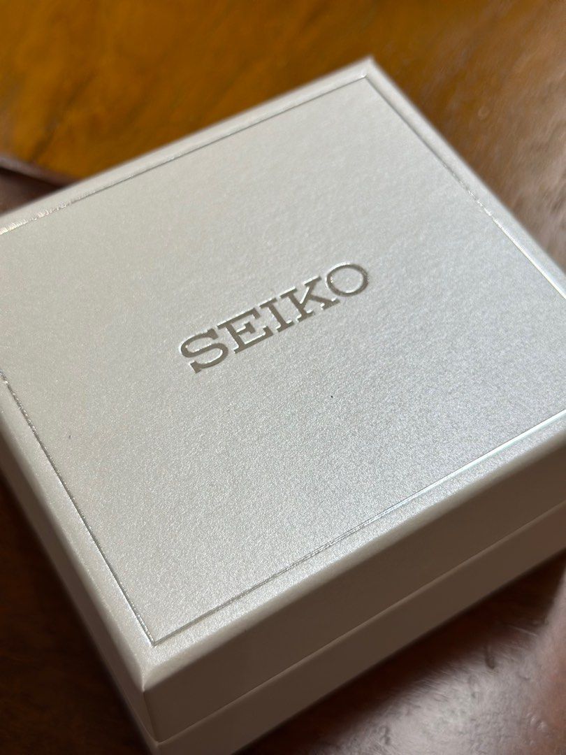 SEIKO Solar SNE 573, Luxury, Watches on Carousell
