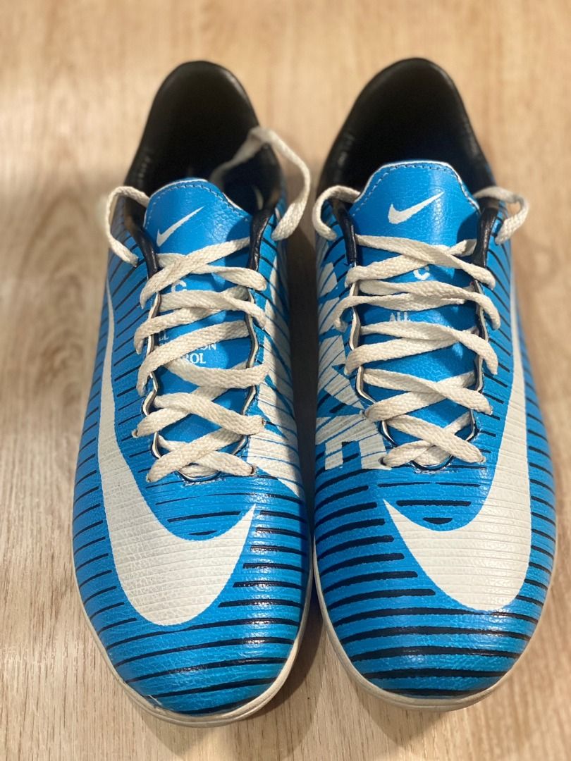 mercurial nike futsal shoes