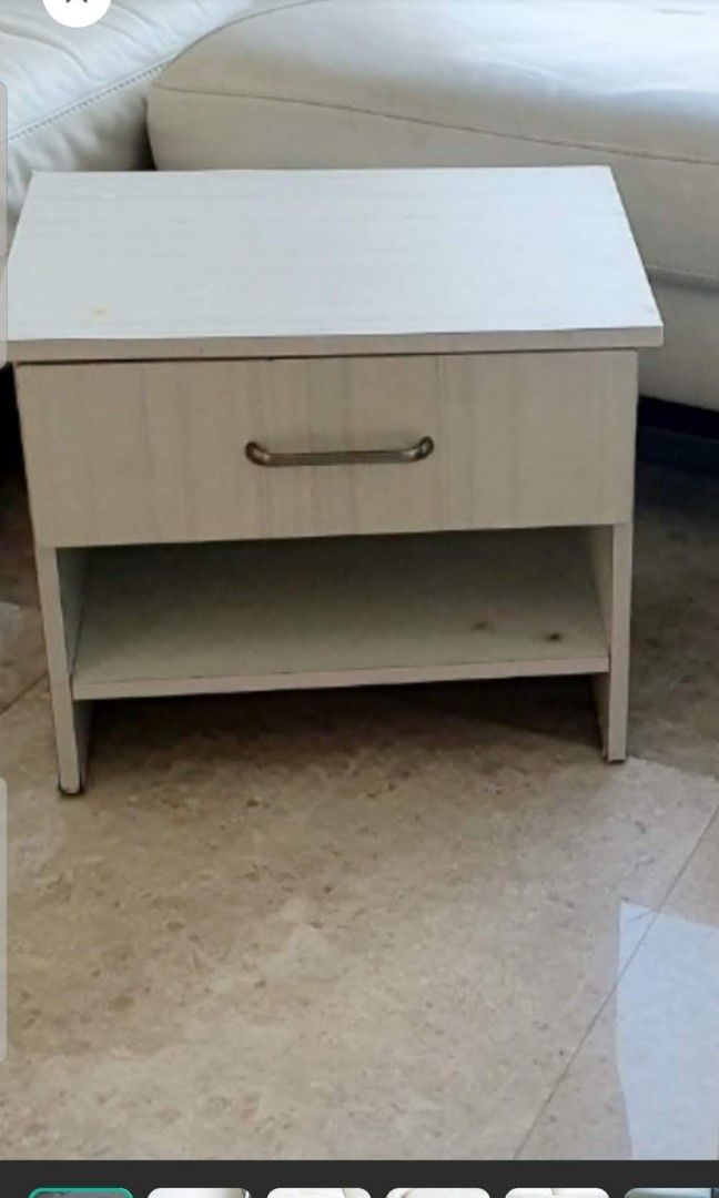 Side table (Category: Tables & Sets) located in Kuala Lumpur. Submitted by classyandcheap (Listing ID 1209451205, Image 1). Description: .