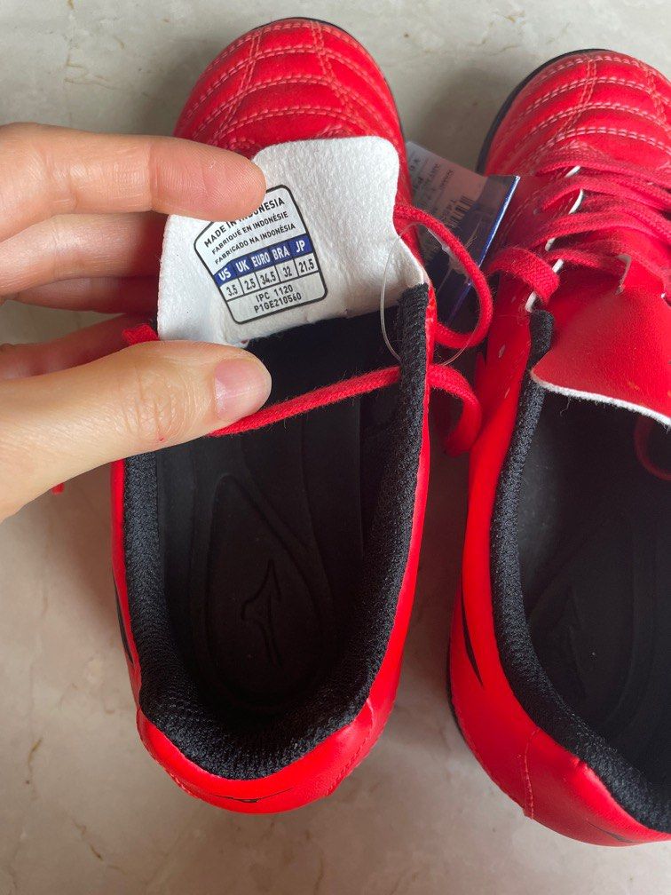 indoor soccer boots for kids