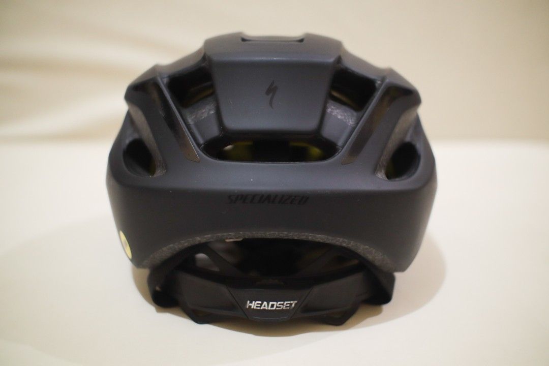 Specialized Align II MIPS (Category: Bicycles) located in Quezon City. Submitted by helbertolan (Listing ID 1209501359, Image 3). Description: Specialized Align II MIPS 3k slightly negotiable Matte Black Size S/M (51 to 59 cm) 6 months old RFS: quitting cycling for now For shipping or meetup near Malvar Batangas only.
