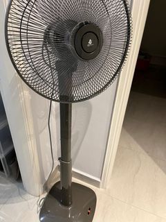 (Category: ) located in . Submitted by jumanjoo (Listing ID 1209456100, Image 1). Description: .