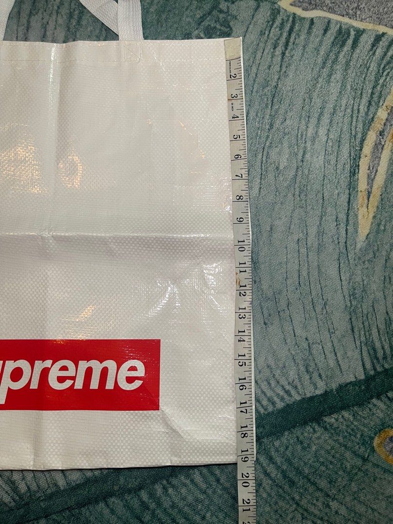 SUPREME BAG Luxury Bags Wallets on Carousell