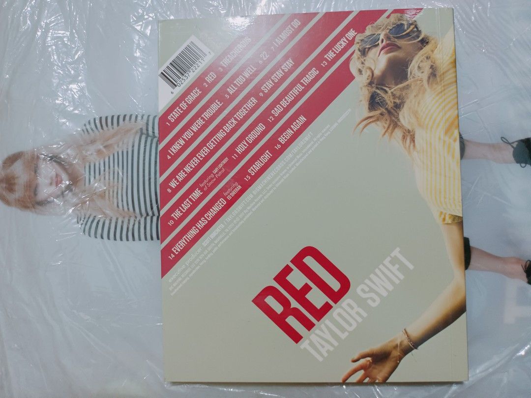 Taylor Swift RED CD and Limited edition booklet, Hobbies & Toys, Music