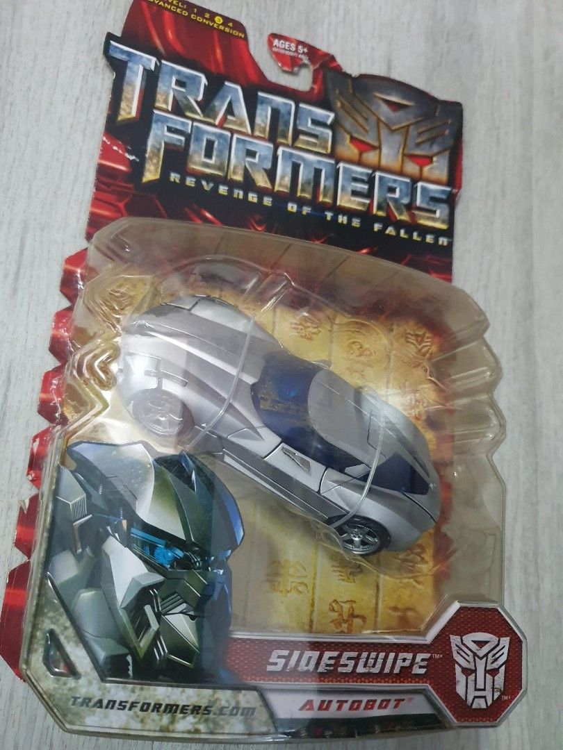 Corvette transformer toy