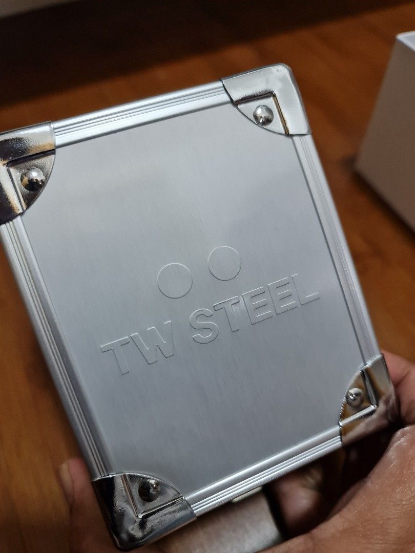 Tw steel cb192 deals
