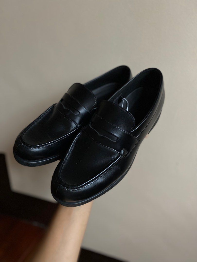 Uniqlo Loafers, Men's Fashion, Footwear, Dress Shoes on Carousell