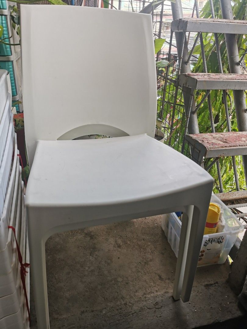 Uratex Brooklyn Monoblock Chairs, Furniture & Home Living, Outdoor