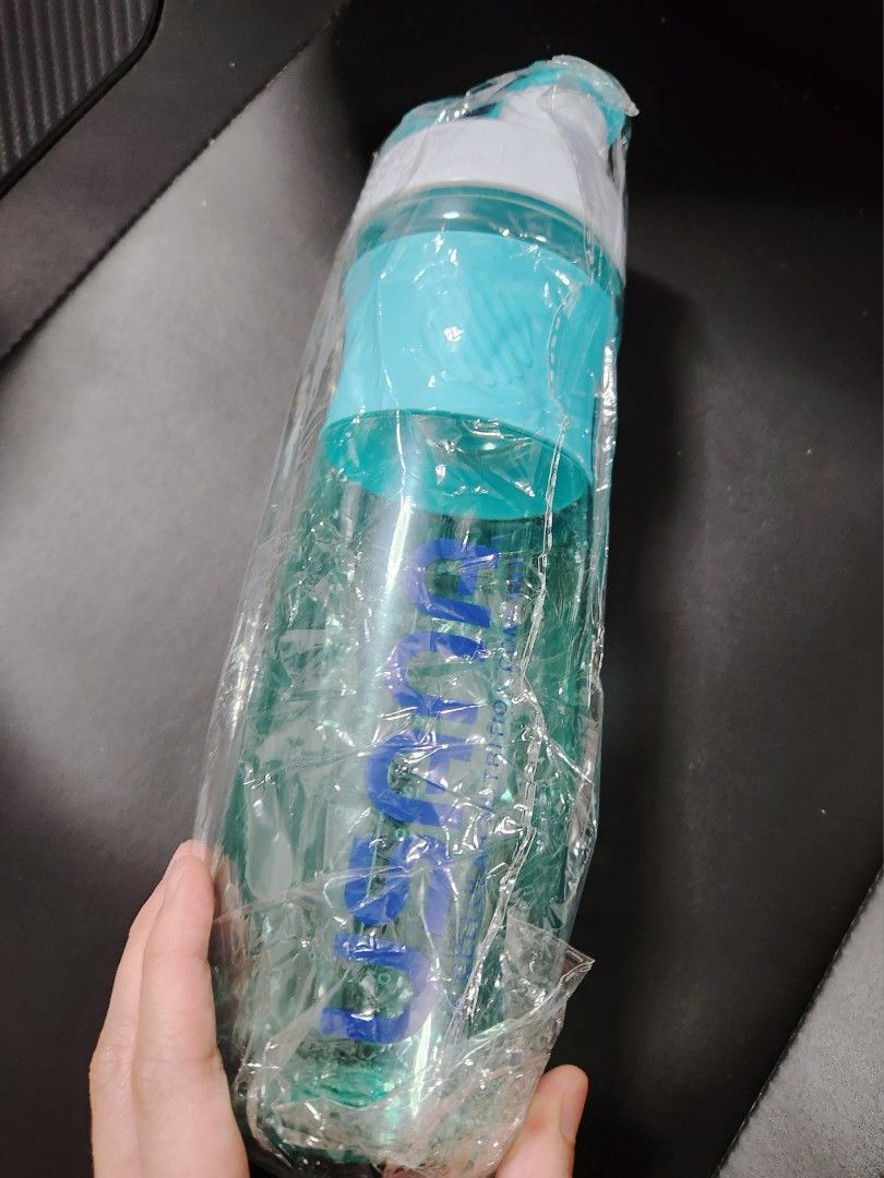 Usana shaker bottle 1000ml, Everything Else on Carousell