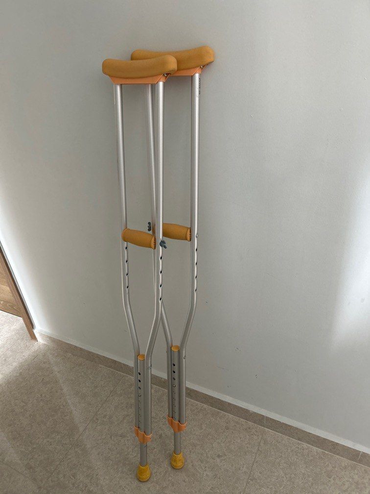 Used crutches, Health & Nutrition, Assistive & Rehabilatory Aids