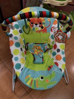 Vibrating rocking chair