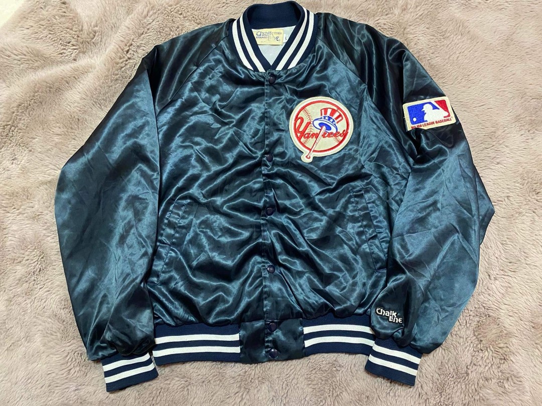 New York Yankees Vintage 80s Chalk Line Satin Bomber Jacket 