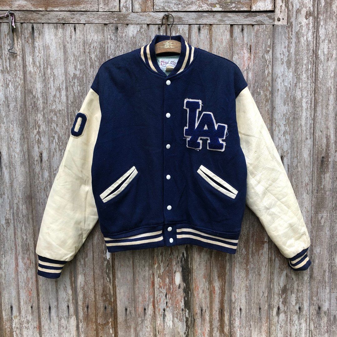 AUTHENTIC!!! Majestic LA Dodgers Jacket, Men's Fashion, Coats, Jackets and  Outerwear on Carousell