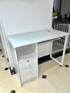 (Category: ) located in . Submitted by alexwzh (Listing ID 1209559923, Image 1). Description: .
