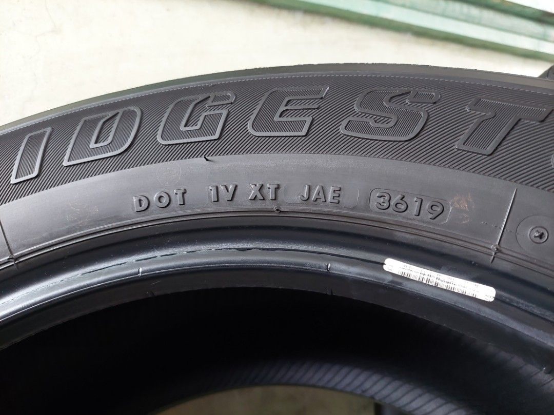 265 60 18 Bridgestone Dueler HT 90% Thick 2019DOT for fortuner montero ...