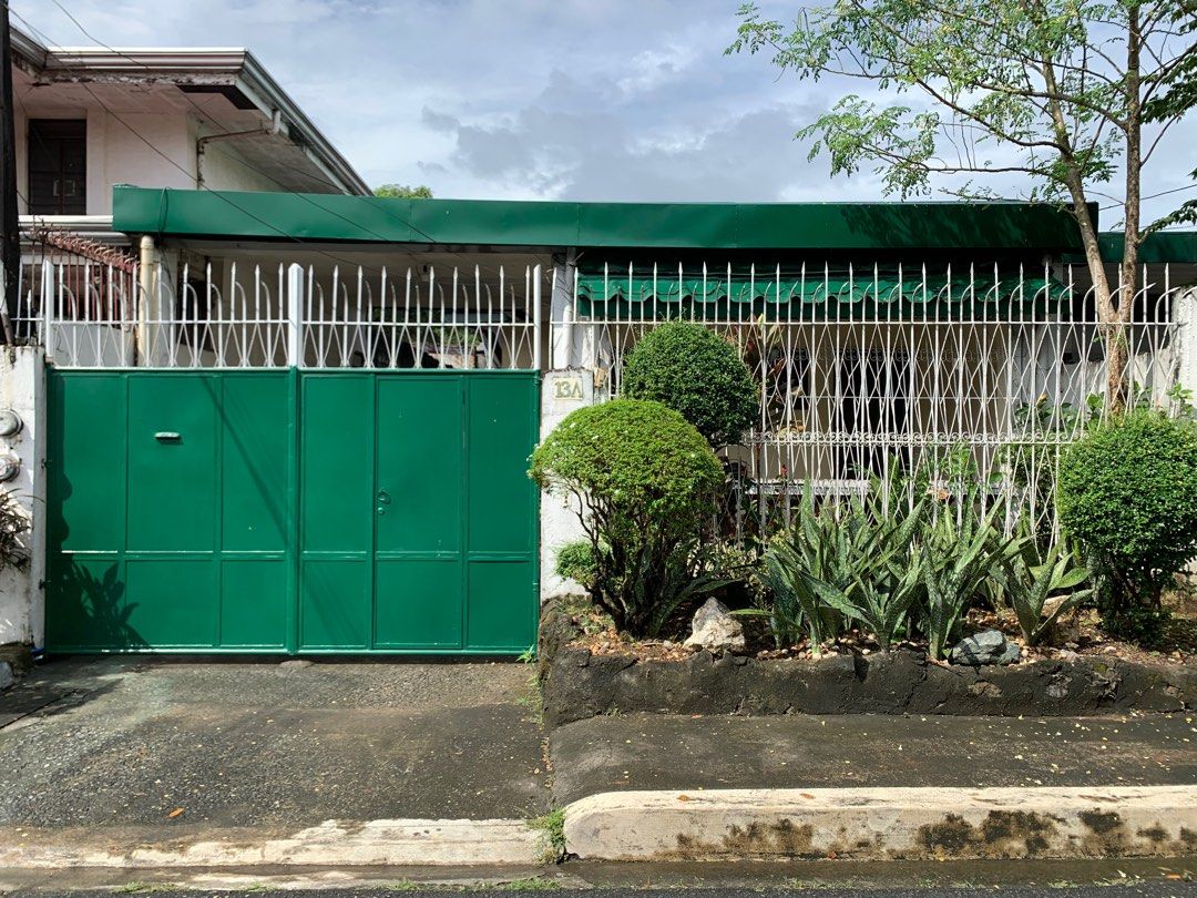 3BR with Bath & Garage House For Rent inside Congressional Village