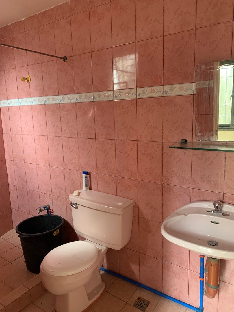 3BR with Bath & Garage House For Rent inside Congressional Village