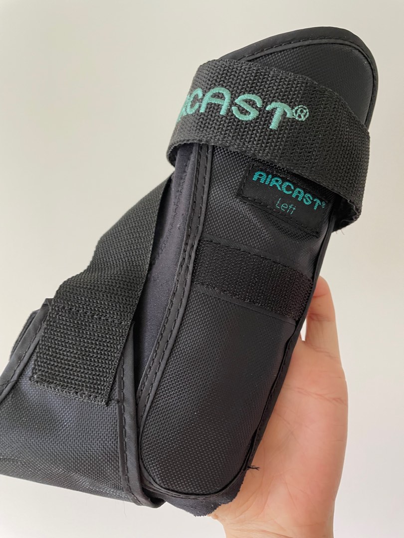 Aircast AirSport Ankle Support Brace, Left Foot, Medium, Health