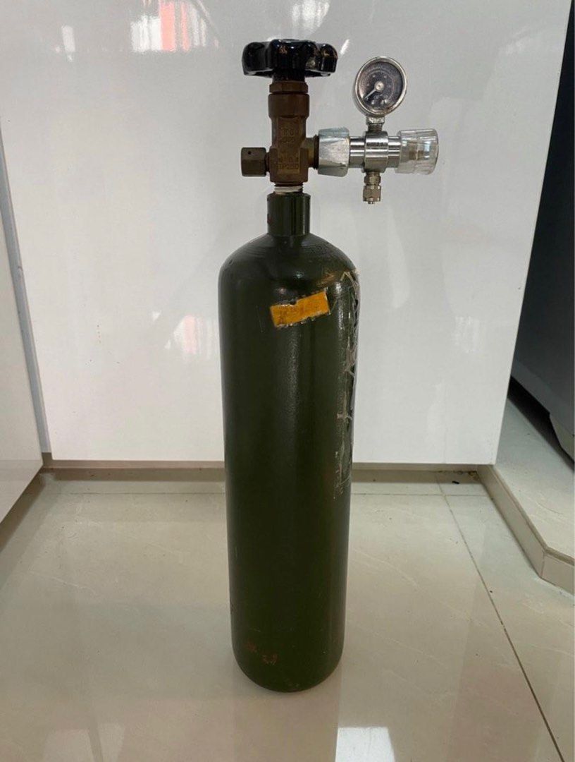 Aquarium CO2 tank, Pet Supplies, Homes & Other Pet Accessories on Carousell