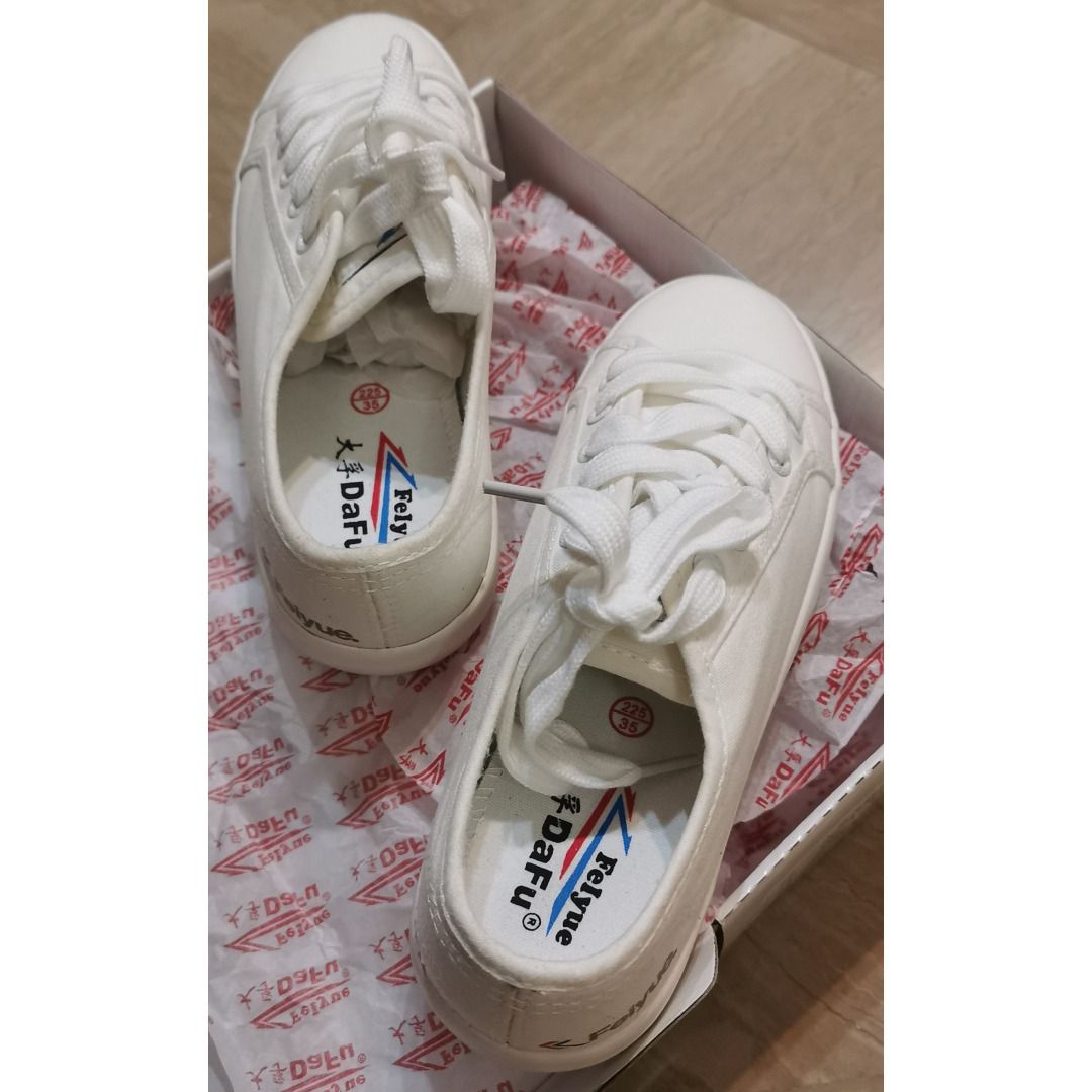 How to clean best sale white superga sneakers