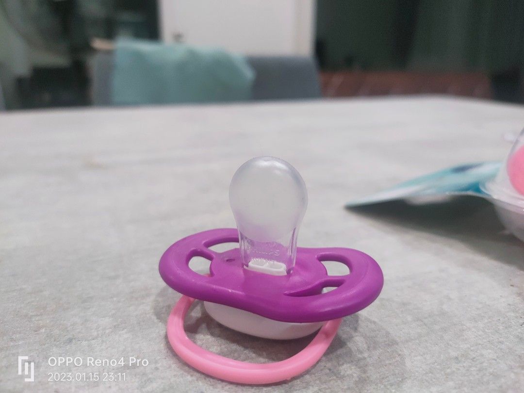 AVENT PACIFIER PUTING ULTRA AIR ANIMAL, Babies & Kids, Nursing