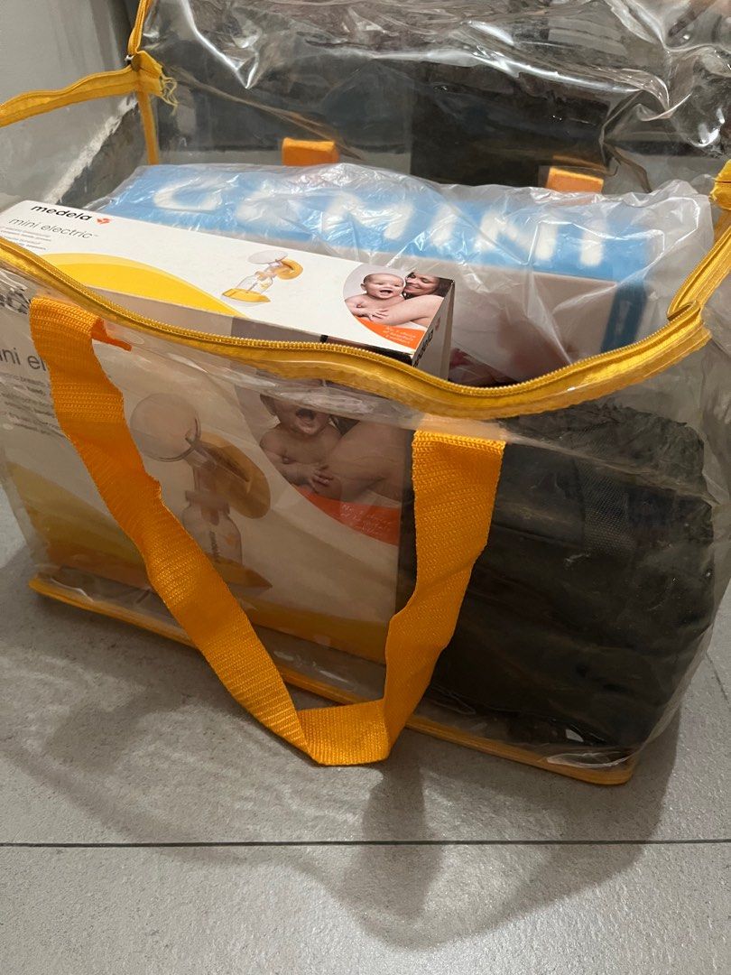 Medela top baby carrier