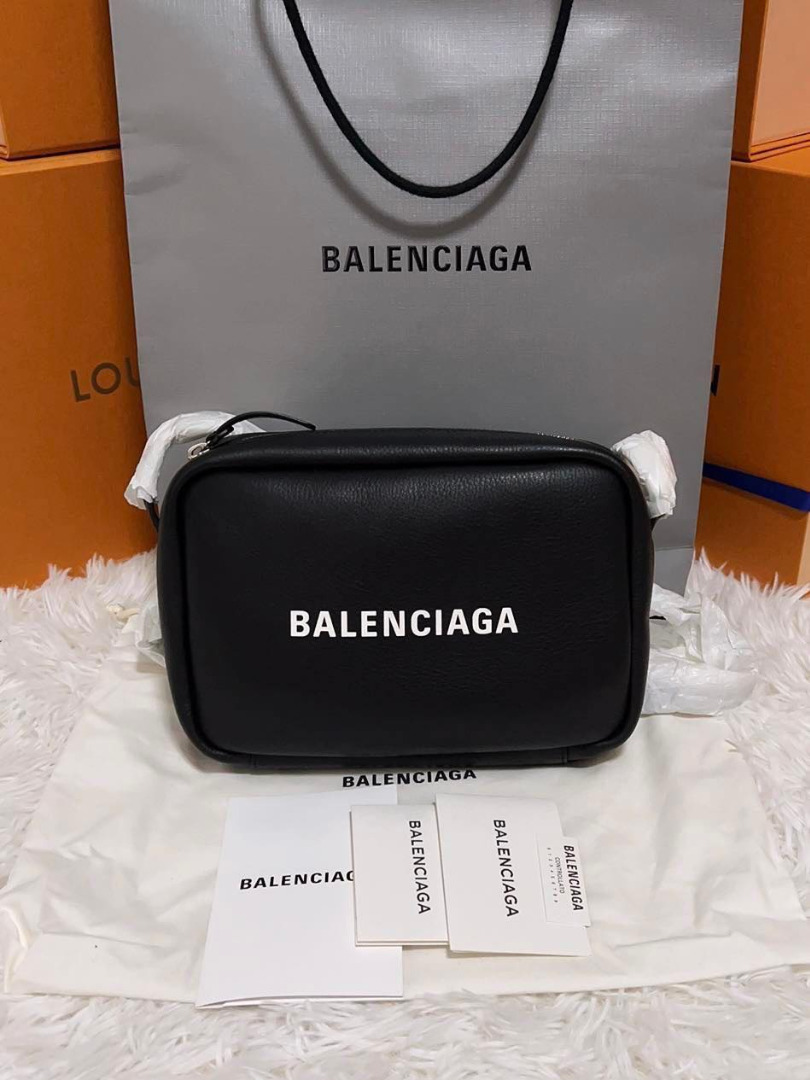 Balenciaga camera online bag replica